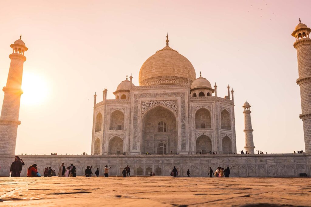 From Delhi: Taj Mahal & Agra Tour by Gatimaan Express Train
